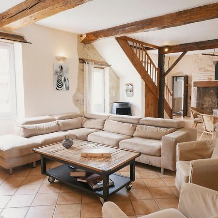 Отель Domaine De Villot Sainte-Colombe-de-Villeneuve Экстерьер фото