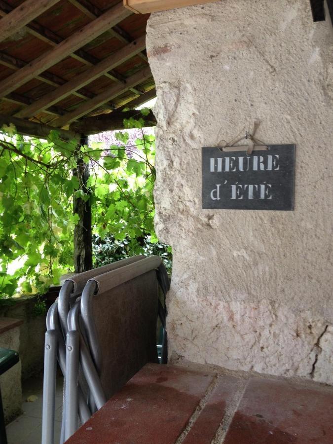 Отель Domaine De Villot Sainte-Colombe-de-Villeneuve Экстерьер фото