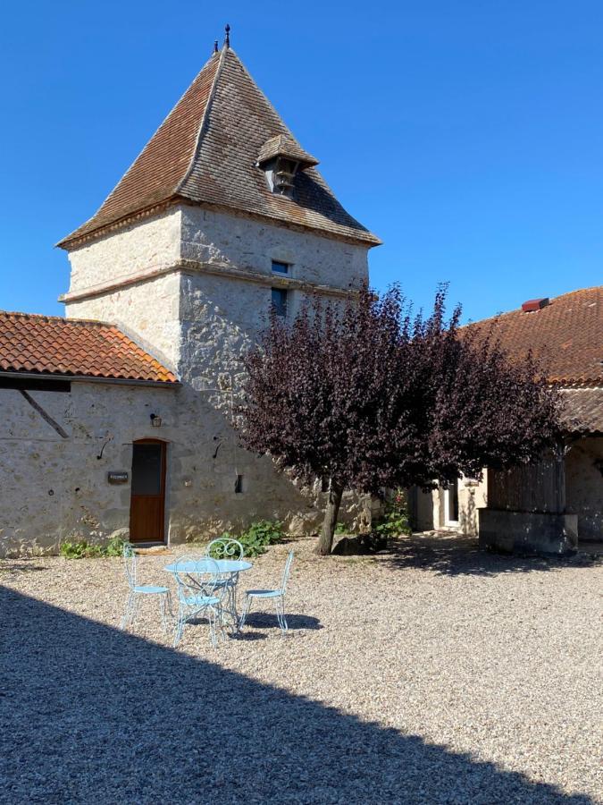 Отель Domaine De Villot Sainte-Colombe-de-Villeneuve Экстерьер фото