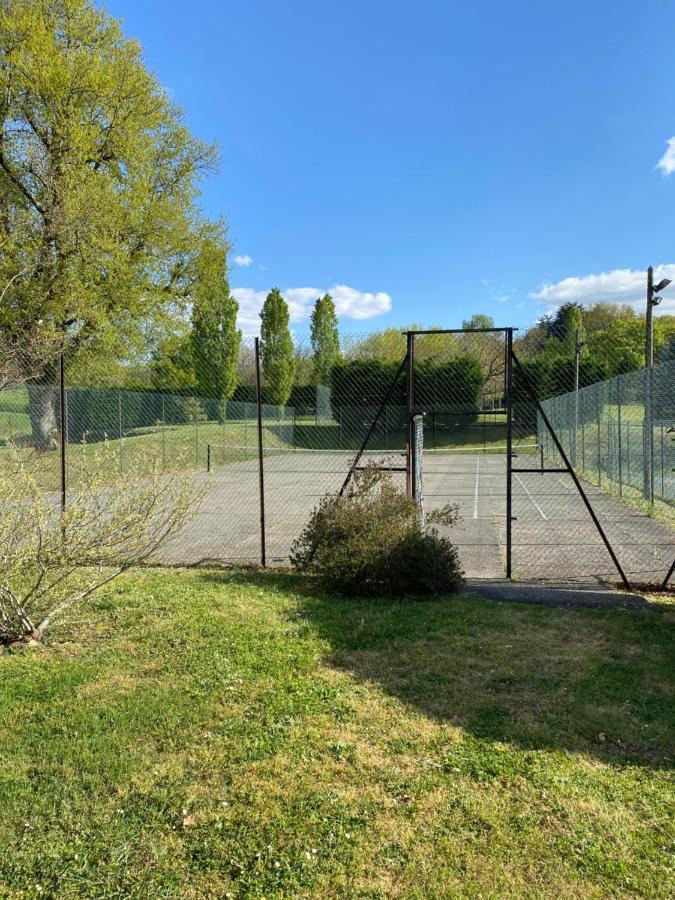 Отель Domaine De Villot Sainte-Colombe-de-Villeneuve Экстерьер фото